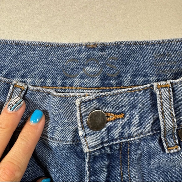 COS Slim Fit Low Rise Cropped Jeans Women’s Size 26 Blue Cotton Denim - Picture 4 of 12